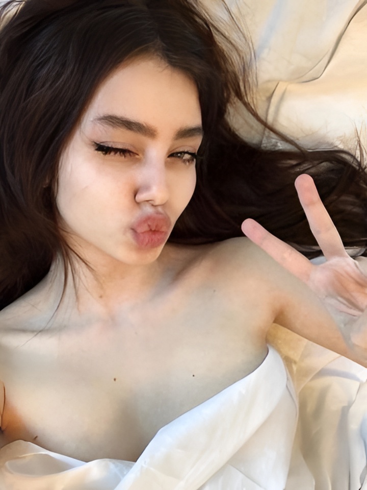 Борислава привлекательная девушка из Омска цена от 10000 руб