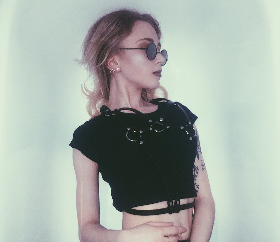 Донна привлекательная девушка из Омска цена от 3500 руб