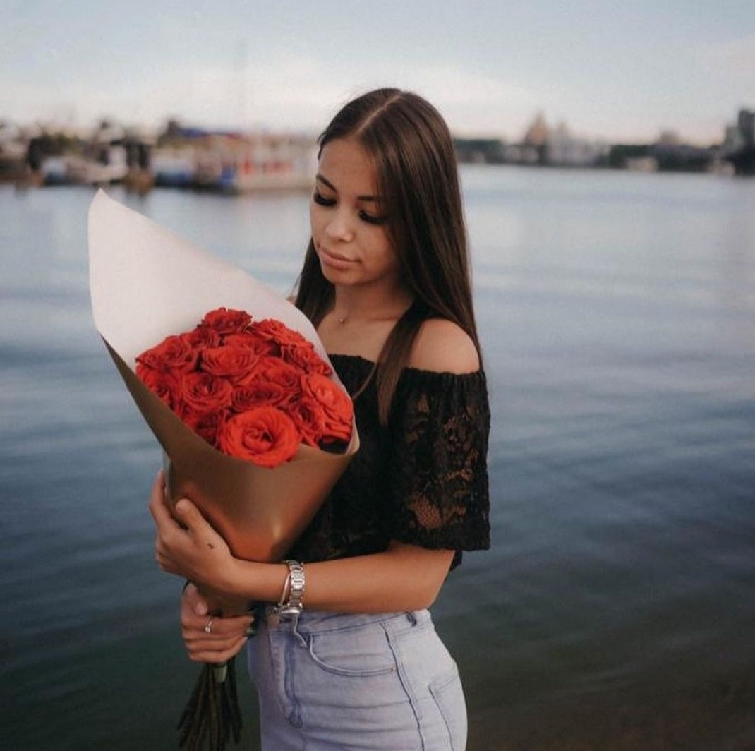 Люда привлекательная девушка из Омска цена от 3500 руб