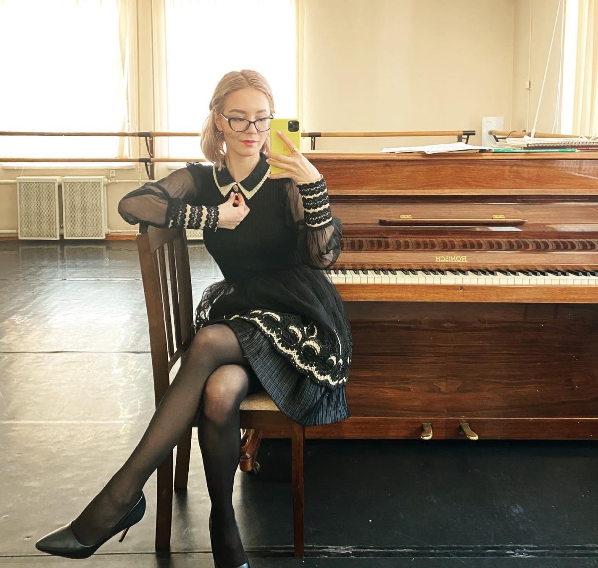 Яна привлекательная девушка из Омска цена от 5000 руб