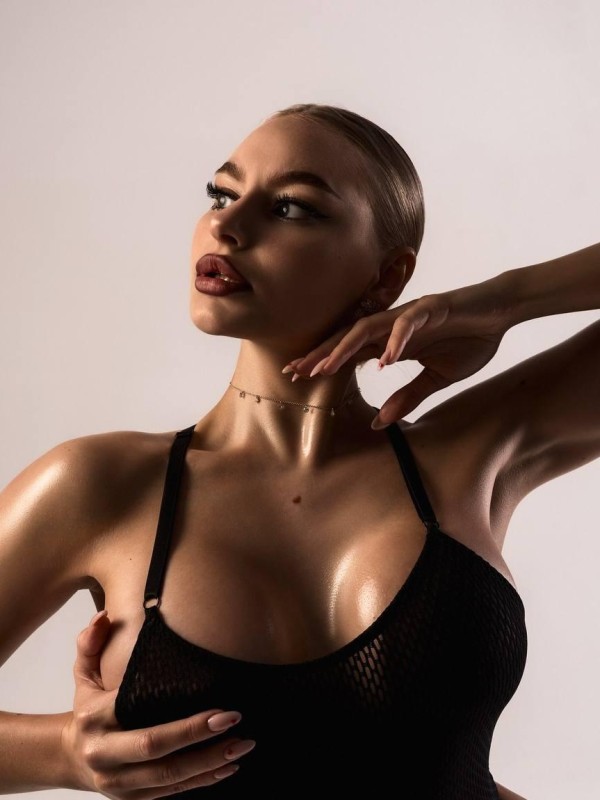 Лейла из Омска